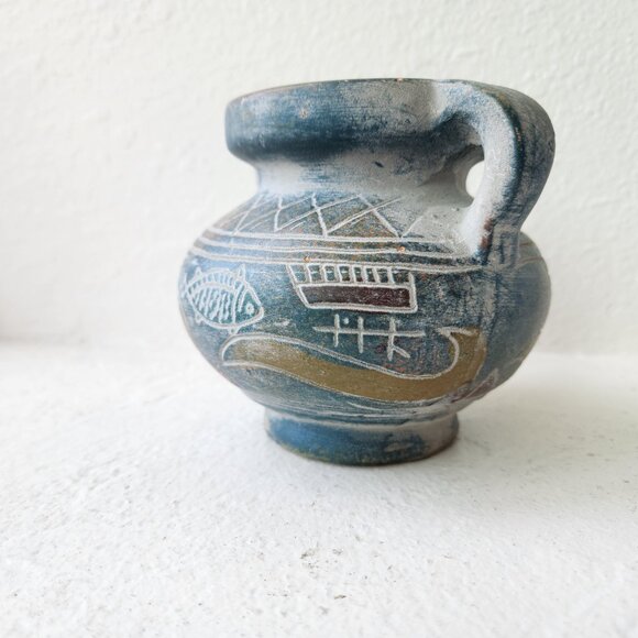 Mediterranean Boats & Fish Motif Pottery Jar: Greek Style Double Handle Vase - Picture 7 of 13